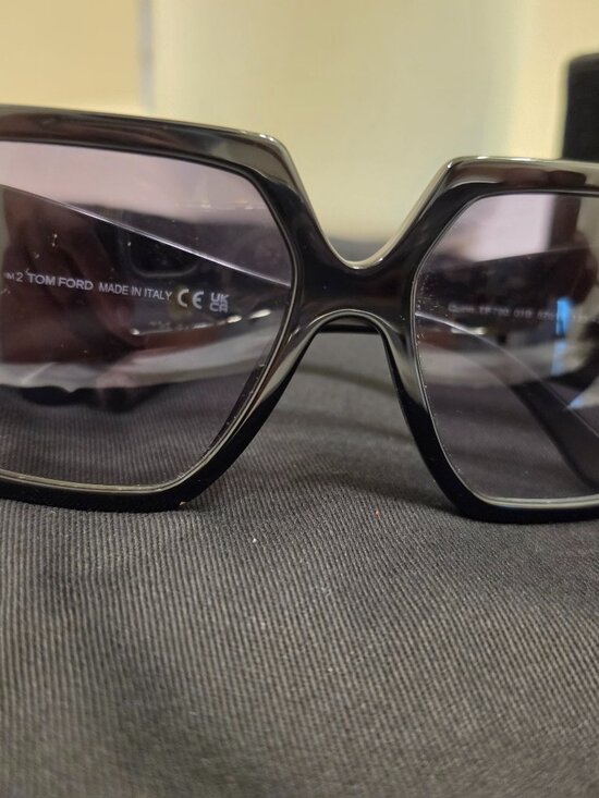 Tom Ford Accessories - Tom Ford Quinn 57mm Oversized Square Sunglasses Black Gold